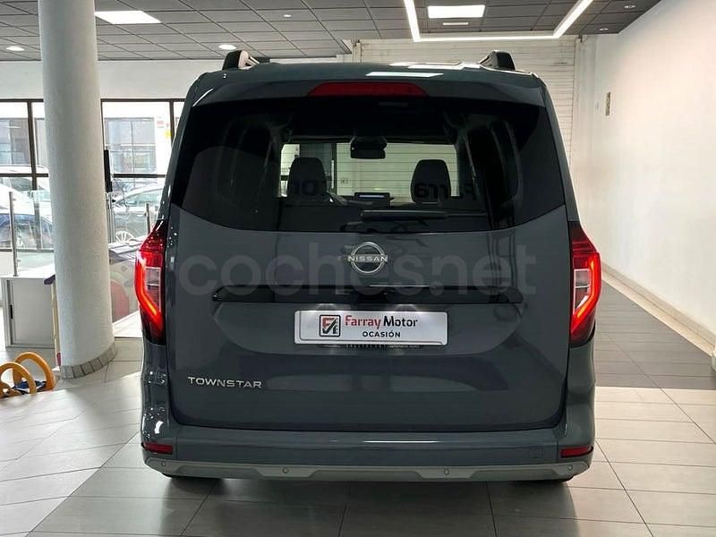 Usado Nissan Townstar N-Connecta 130 CV (95 kW) 2023 Gris / plata Monovolumen