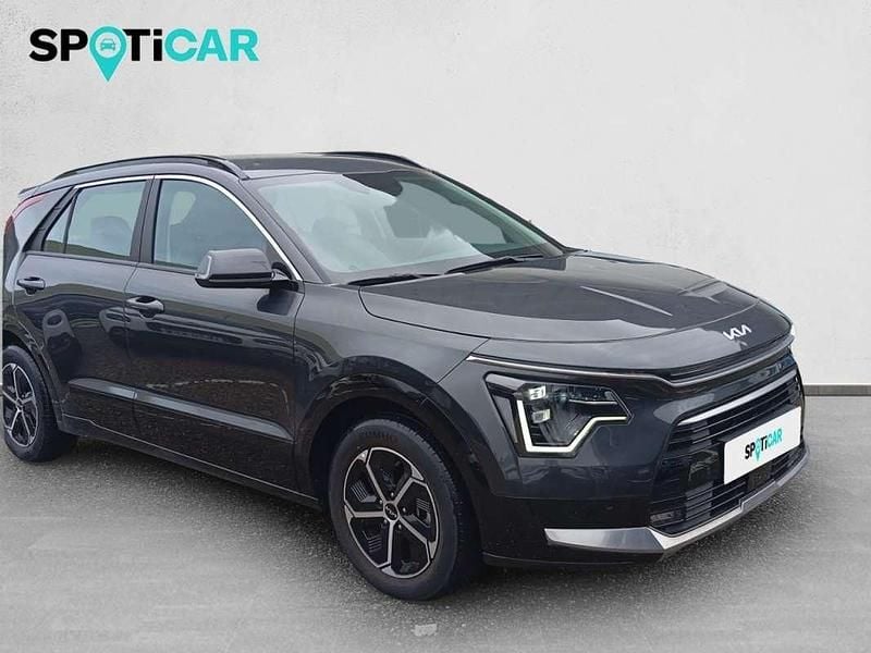 Usado Kia Niro 129 CV (94 kW) 2024 Gris SUV