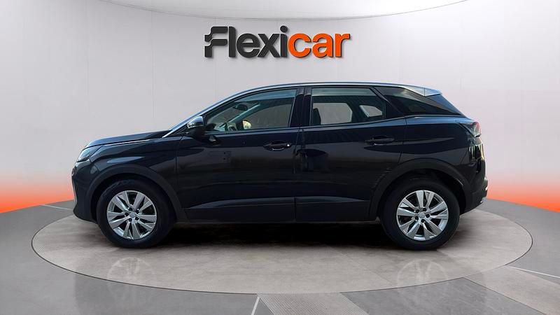 Usado Peugeot 3008 Active 131 CV (96 kW) 2022 Negro SUV