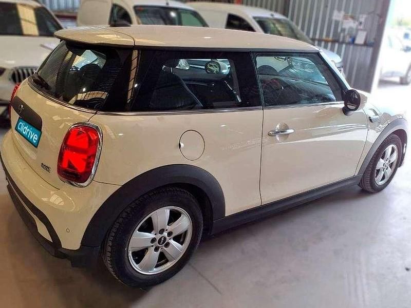 Usado Mini ONE 102 CV (75 kW) 2022 Blanco Utilitario