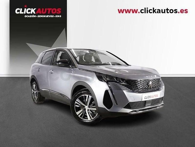 Usado Peugeot 3008 Active 130 CV (95 kW) 2023 Gris / plata SUV