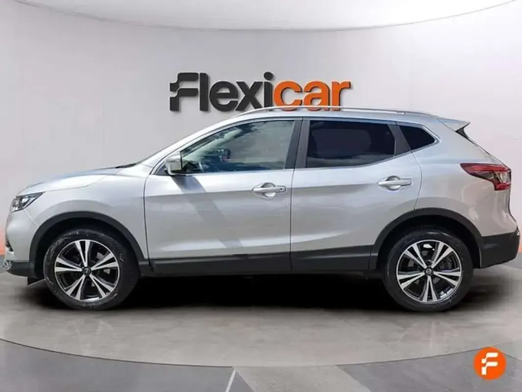 Usado Nissan Qashqai Acenta 140 CV (102 kW) 2019 Gris SUV