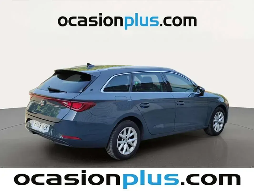 Usado Seat Leon ST Style 116 CV (85 kW) 2025 Azul Familiar