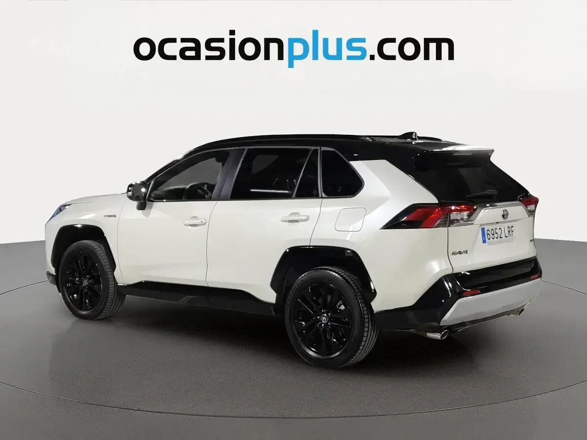 Usado Toyota RAV4 Edition 218 CV (160 kW) 2021 Blanco SUV