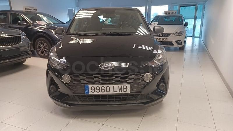 Usado Hyundai i10 67 CV (49 kW) 2022 Blanco Utilitario