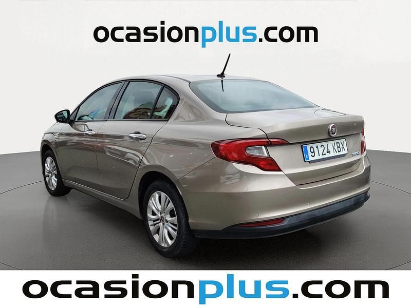 Usado Fiat Tipo Easy 95 CV (69 kW) 2017 Beige Berlina