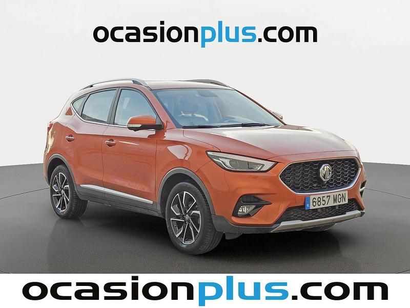 Usado MG ZS Luxury 111 CV (81 kW) 2023 Blanco SUV