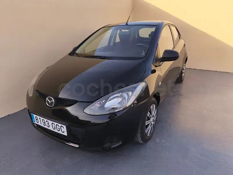 Usado Mazda 2 Active 68 CV (50 kW) 2008 Negro Utilitario