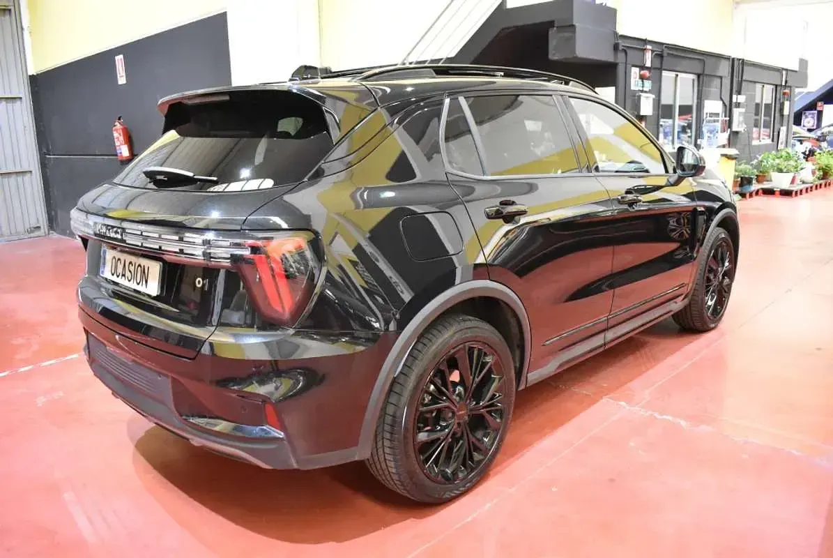 Usado Lynk & Co 01 280 CV (205 kW) 2025 Negro SUV