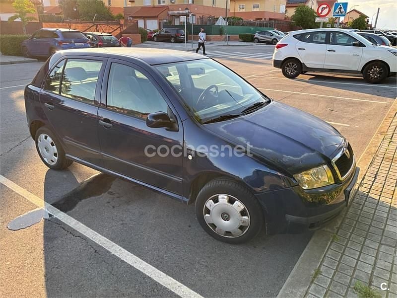Azul Usado 2002 Skoda Fabia Classic Berlina | 1200 € (Super precio) - Imagen 1/2