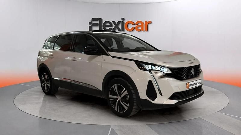 Usado Peugeot 5008 GT 131 CV (96 kW) 2021 Blanco SUV