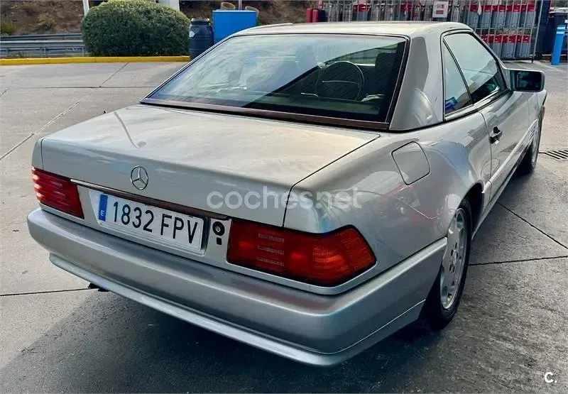 Usado Mercedes SL320 231 CV (169 kW) 1995 Gris / plata Descapotable
