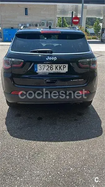 Usado Jeep Compass Limited 140 CV (102 kW) 2017 Negro SUV