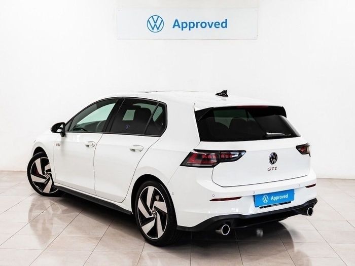 Blanco Usado 2024 VW Golf VIII GTI Berlina | 42.990 € (Precio justo) - Imagen 1/4