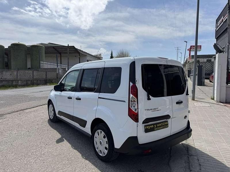 Usado Ford Tourneo Trend 101 CV (74 kW) 2021 Blanco Monovolumen