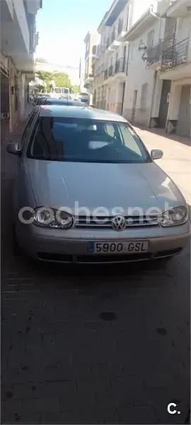 Usado VW Golf IV 110 CV (80 kW) 2000 Gris / plata Berlina