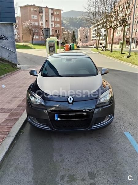 Usado Renault Mégane Dynamique 130 CV (95 kW) 2011 Negro Berlina