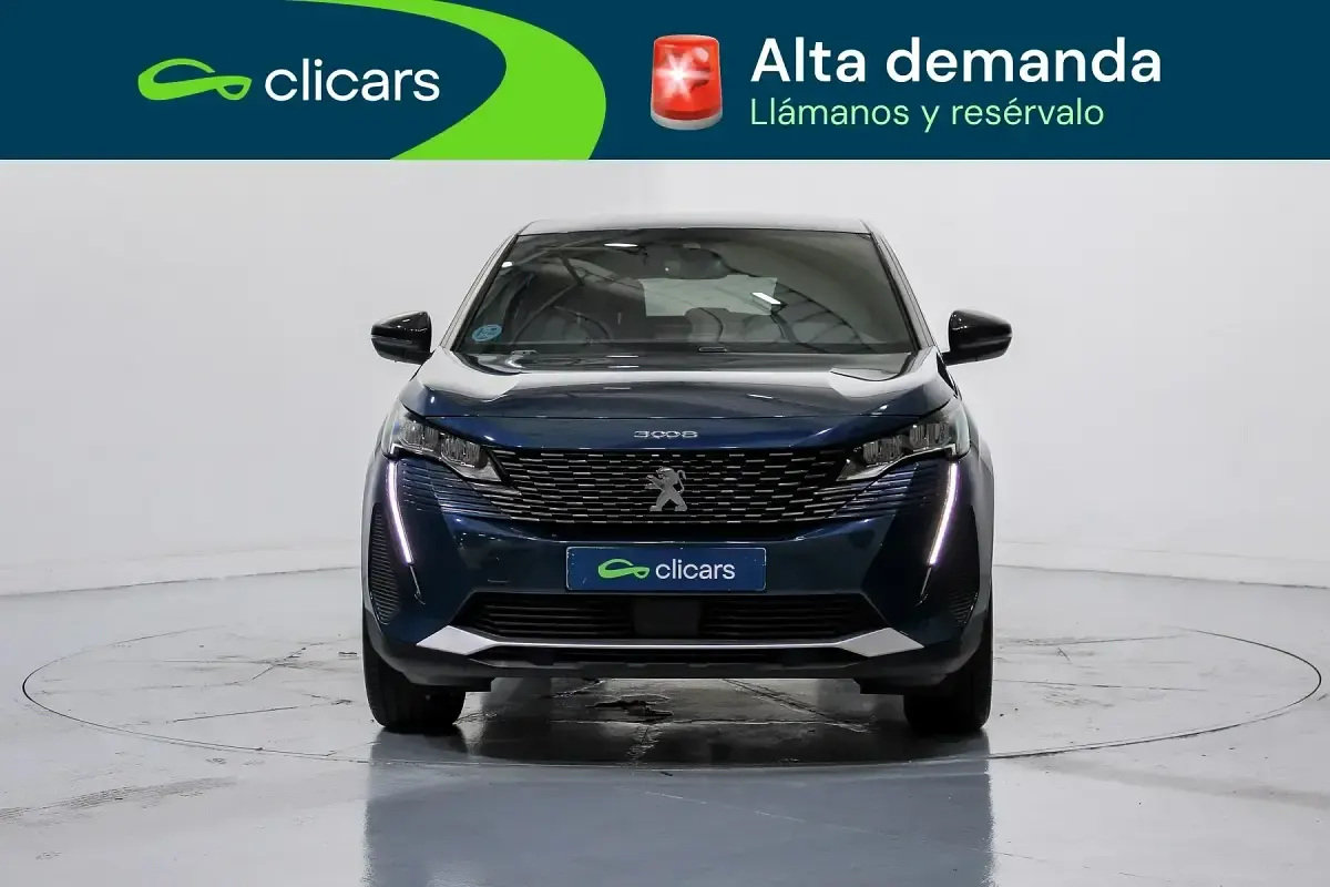 Usado Peugeot 3008 Allure 130 CV (95 kW) 2024 Azul SUV