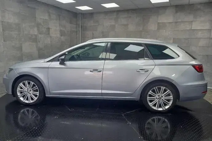 Usado Seat Leon ST XCELLENCE 130 CV (95 kW) 2021 Familiar