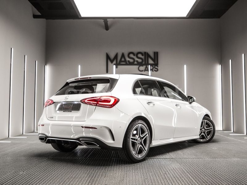 Blanco Usado 2019 Mercedes A220 Berlina | 28.999 € (Un poco caro) - Imagen 1/4