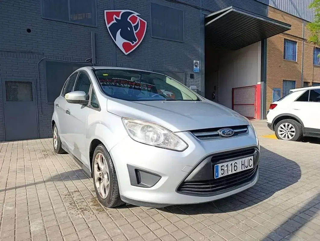 Usado Ford C-MAX Trend 116 CV (85 kW) 2012 Gris Monovolumen