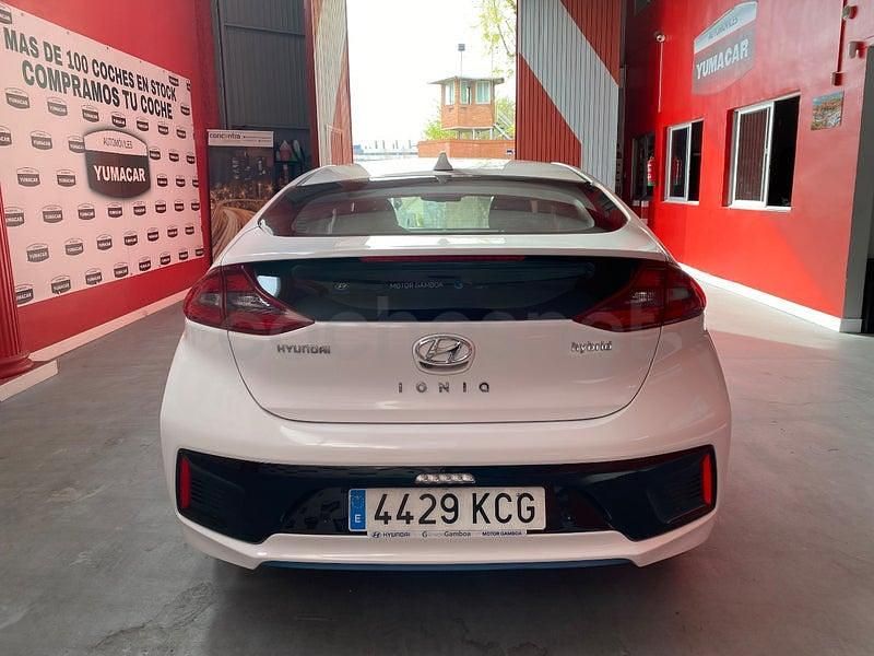 Usado Hyundai Ioniq 141 CV (103 kW) 2017 Blanco Utilitario