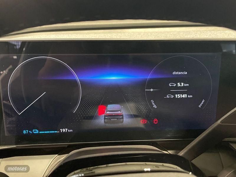 Usado Renault Megane E-Tech Equilibre 95 kW (130 CV) 2023 Blanco Berlina