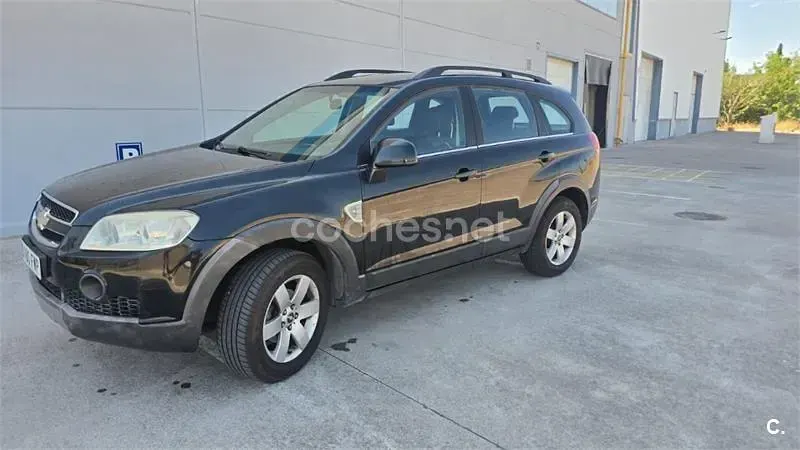 Usado Chevrolet Captiva LS 127 CV (93 kW) 2007 Negro SUV
