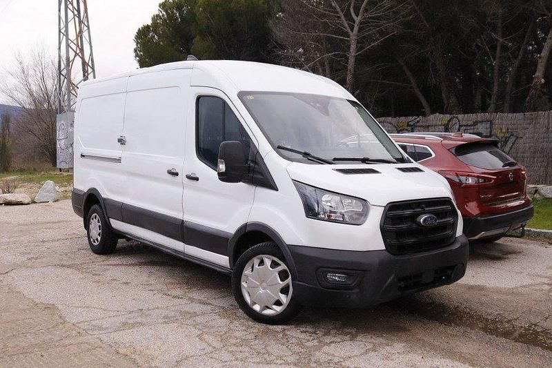 Usado Ford Transit Trend 130 CV (95 kW) 2022 Blanco Monovolumen