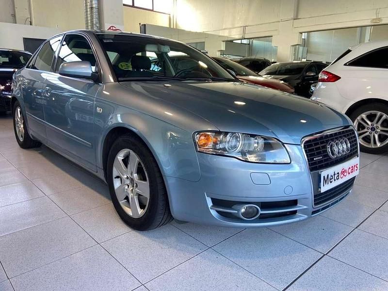 Usado Audi A4 205 CV (150 kW) 2005 Gris / plata Berlina