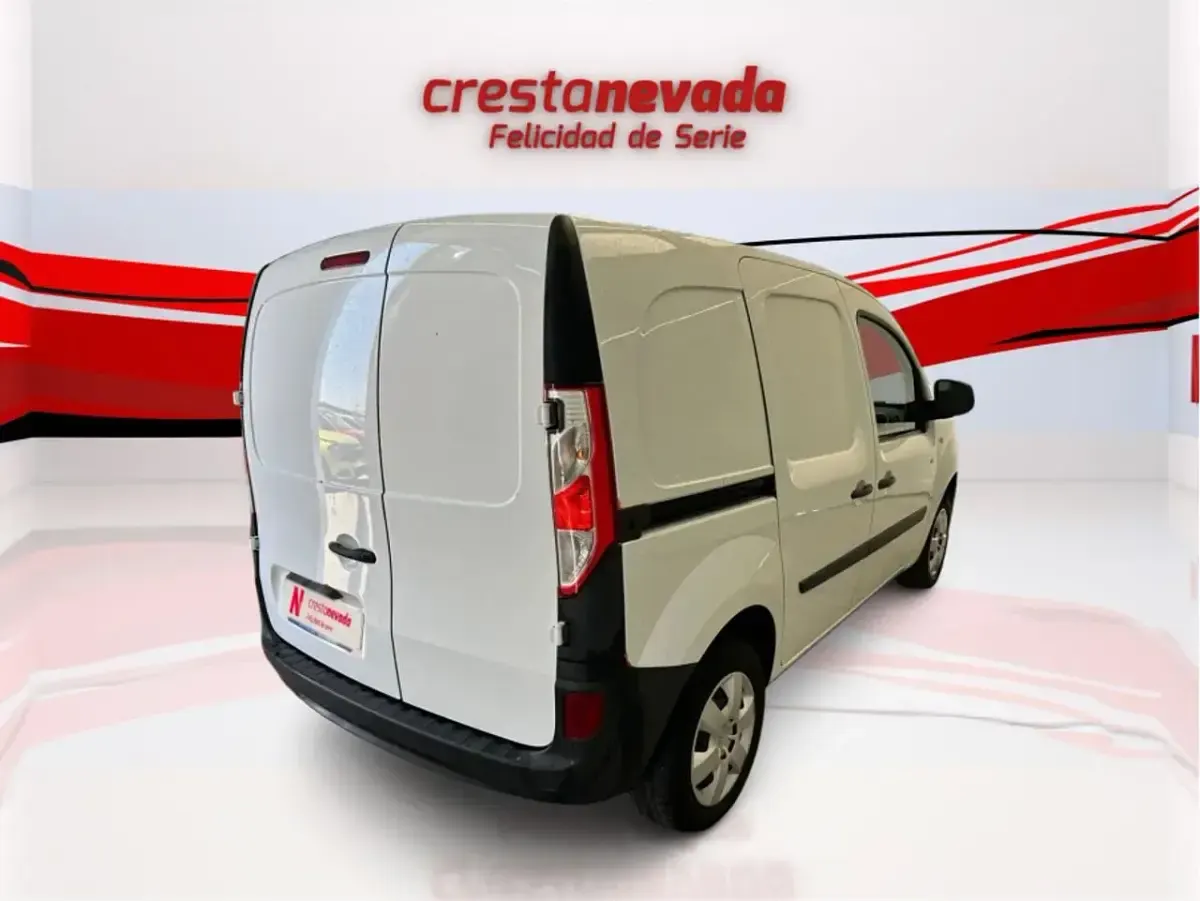 Usado Renault Kangoo 44 kW (60 CV) 2022 Blanco Monovolumen