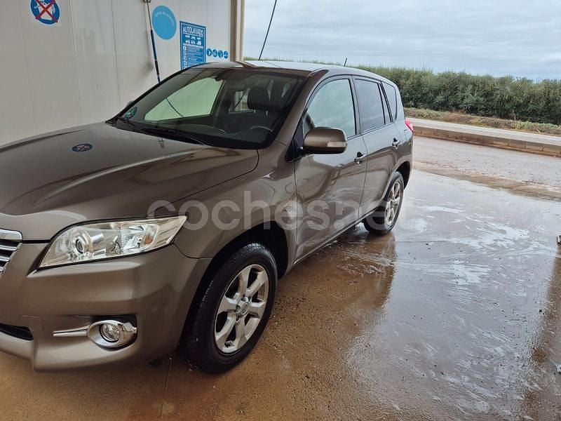 Usado Toyota RAV4 Active 150 CV (110 kW) 2010 Beige SUV