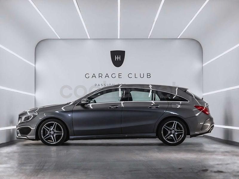 Usado Mercedes CLA200 Shooting Brake AMG line 136 CV (100 kW) 2016 Gris / plata Familiar