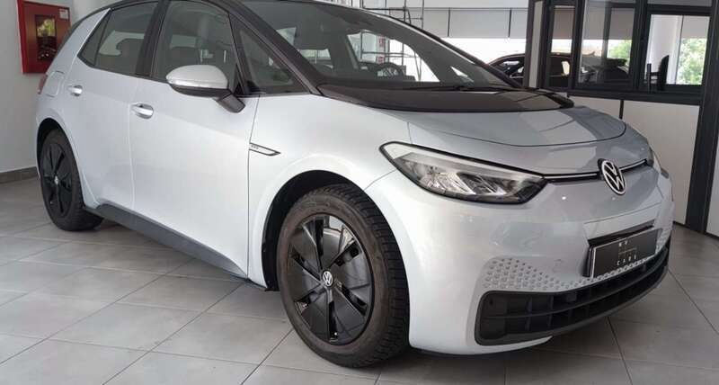 Plateado Usado 2020 VW ID.3 Pro Utilitario | 24.500 € (Un poco caro) - Imagen 1/4
