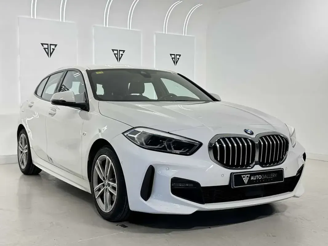 Usado BMW 118 M Sport 150 CV (110 kW) 2020 Blanco Utilitario