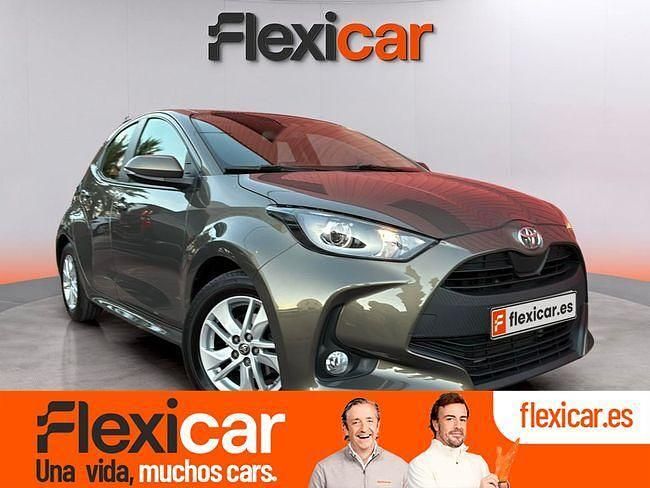 Marrón Usado 2022 Toyota Yaris Edition Berlina | 18.990 € (Un poco caro) - Imagen 1/4
