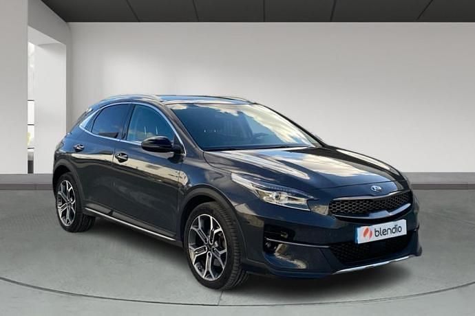 Usado Kia XCeed 137 HP (100 kW) 2020 Cinzento SUV