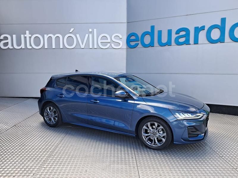 Azul Usado 2023 Ford Focus ST-Line Berlina | 17.500 € (Buen precio) - Imagen 1/4