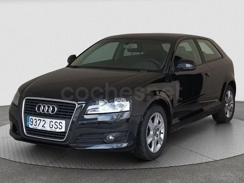 Azul Usado 2010 Audi A3 Attraction Berlina | 7500 € (Precio justo) - Imagen 1/4
