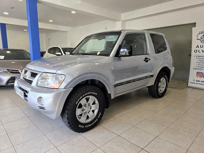 Usado Mitsubishi Montero 160 CV (117 kW) 2004 Gris / plata SUV