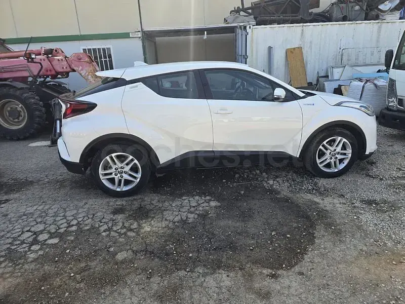 Usado Toyota C-HR Advance 122 CV (89 kW) 2021 Blanco SUV