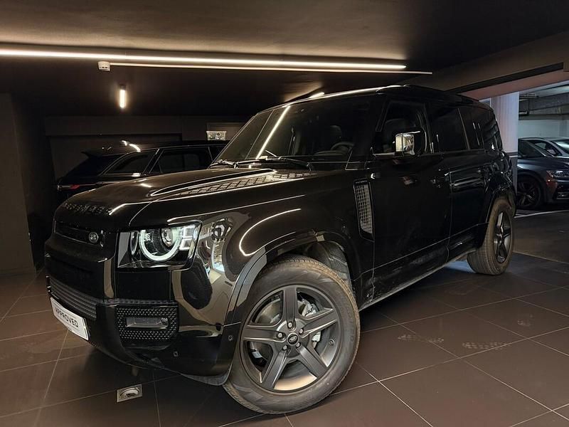 Usado Land Rover Defender SE Dynamic 249 CV (183 kW) 2024 Negro SUV