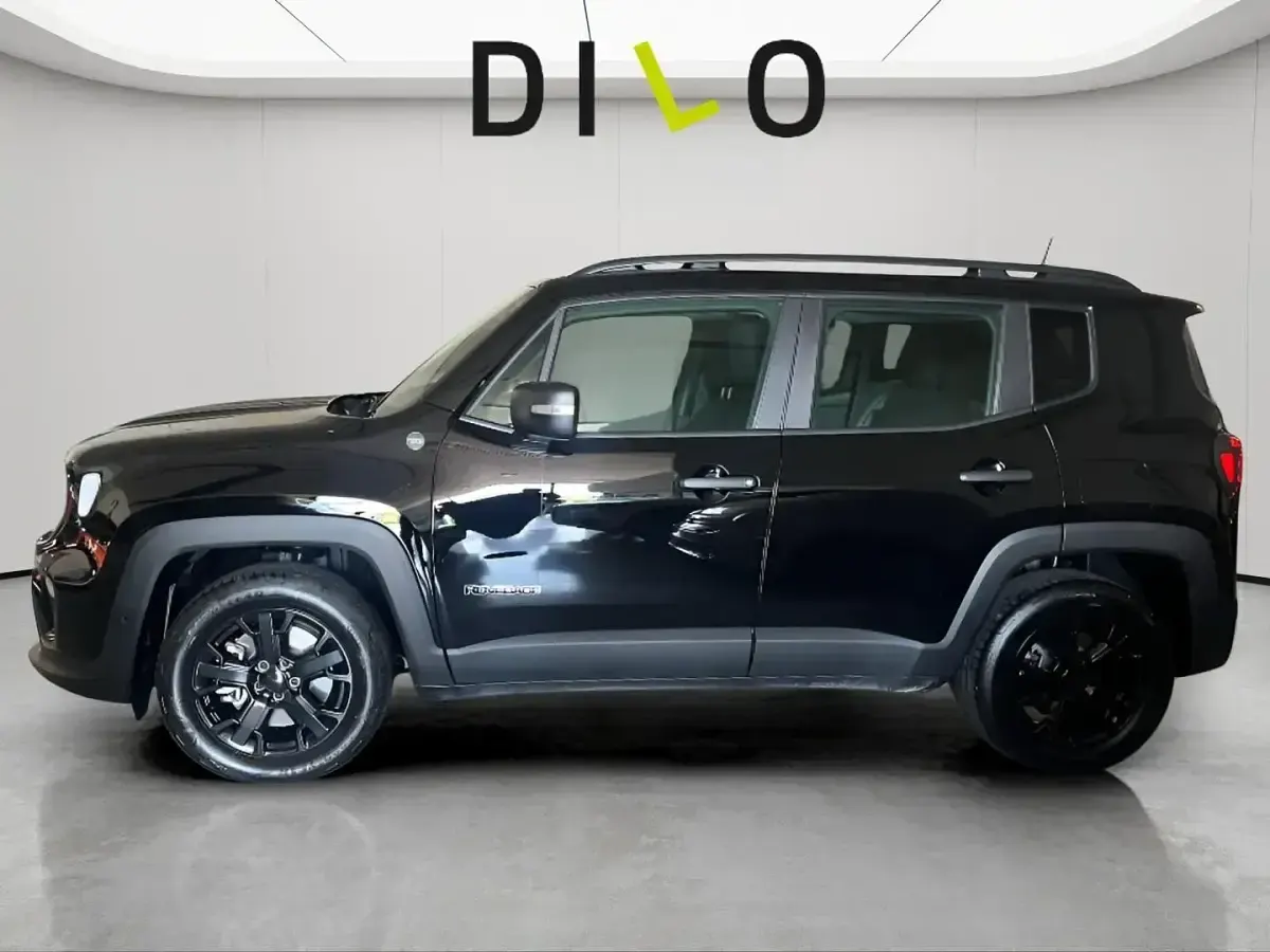 Käytetty Jeep Renegade Trailhawk 240 HP (176 kW) 2025 Musta Katumaasturi