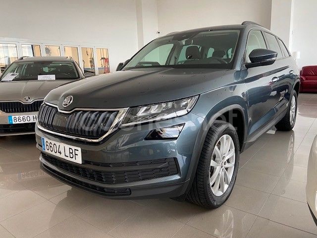 Usado Skoda Kodiaq Ambition 190 CV (139 kW) 2019 Gris / plata SUV