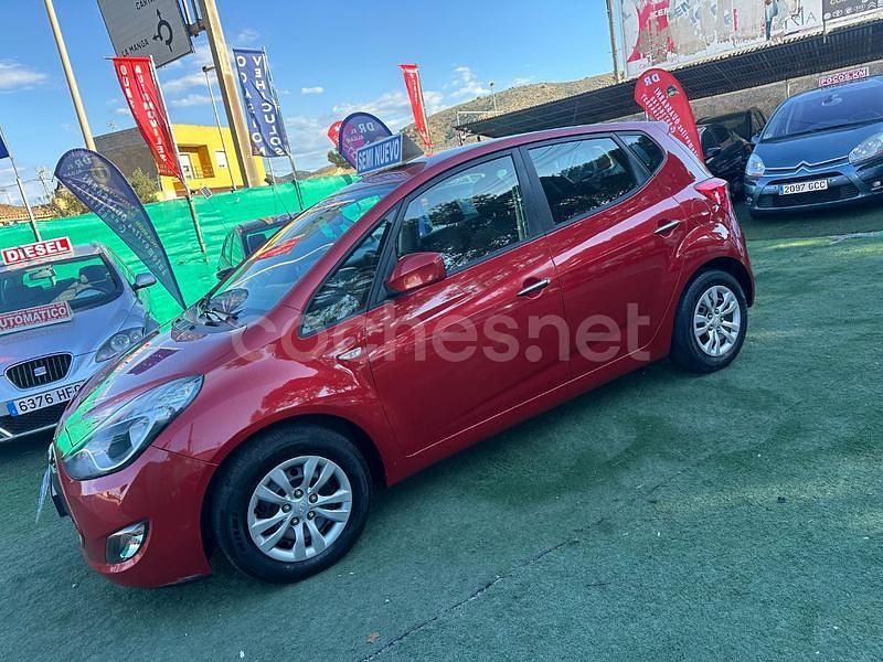 Granate Usado 2016 Hyundai ix20 Utilitario | 7350 € (Buen precio) - Imagen 1/4