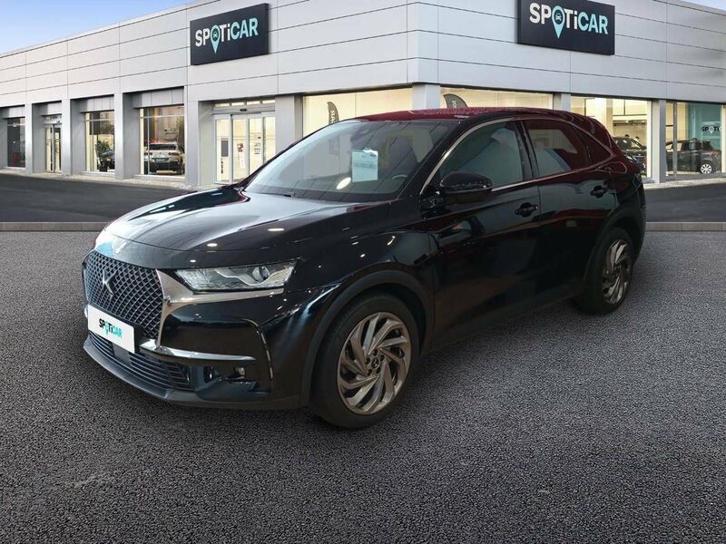 Negro Usado 2020 DS Automobiles DS7 Crossback Be Chic SUV | 25.400 € (Caro) - Imagen 1/4