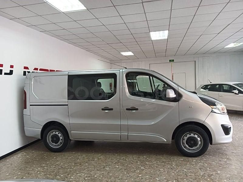 Usado Opel Vivaro 120 CV (88 kW) 2018 Gris / plata Monovolumen