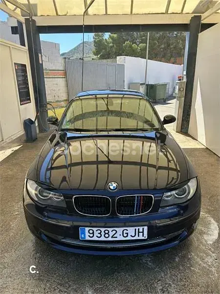 Usado BMW 118 129 CV (94 kW) 2008 Azul Utilitario