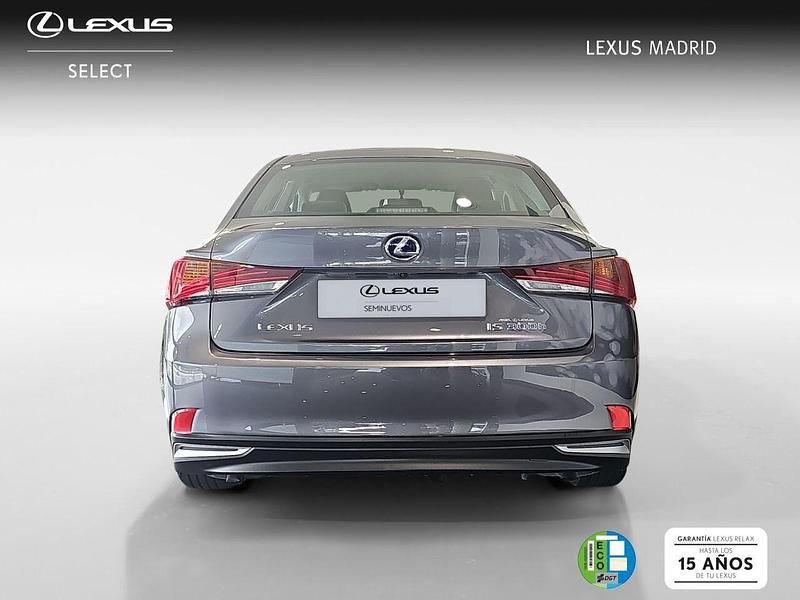 Usado Lexus IS300h Business Edition 223 CV (164 kW) 2019 Gris Berlina