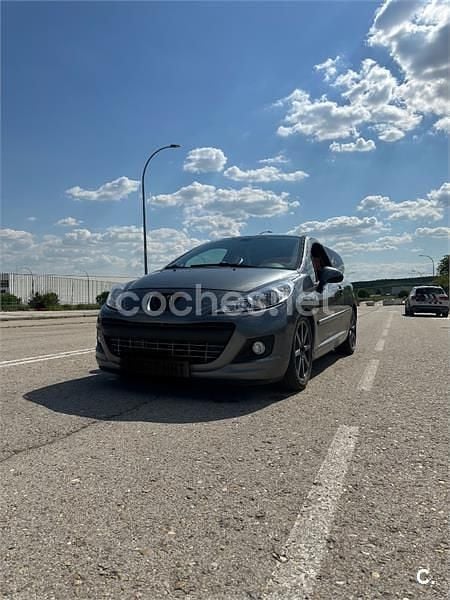 Usado Peugeot 207 GTi 155 CV (114 kW) 2011 Gris / plata Berlina